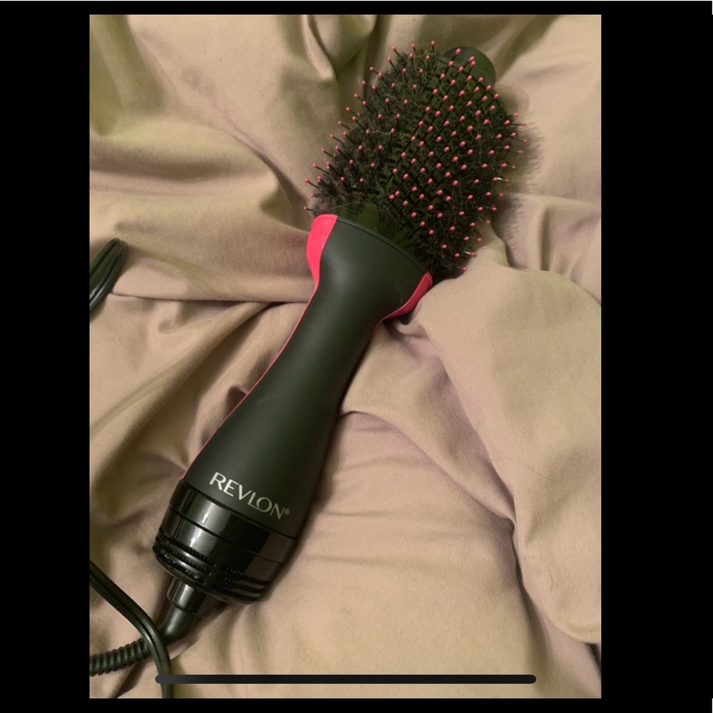 Revlon one step blow dryer